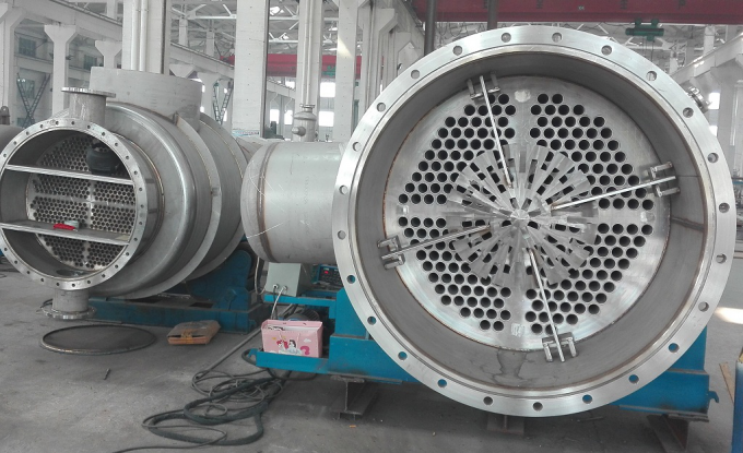 Spiral Tube Helical Coil Type Heat Exchanger / Kondensor Industri 380V